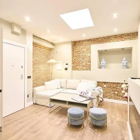 El Capricho Ii En La Plaza Mayor Centro By Keyhom